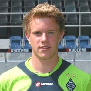 adolescent ter Stegen