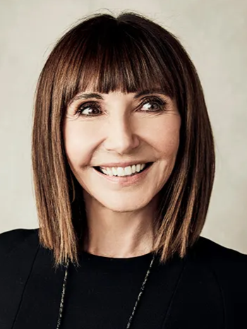 Bob with brow-skimming fringe